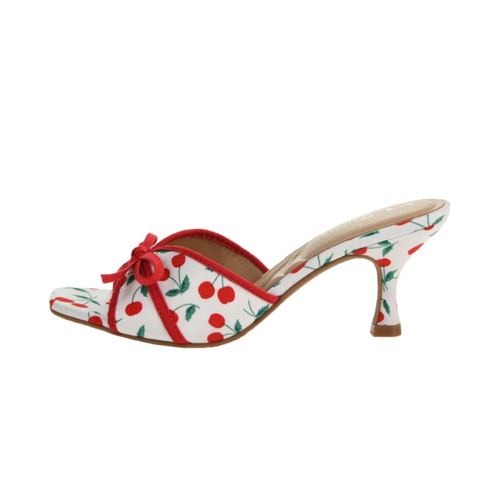 Chinese Laundry Cherry Print Heels - Picture 4 of 7